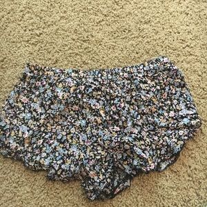 Floral pattern shorts